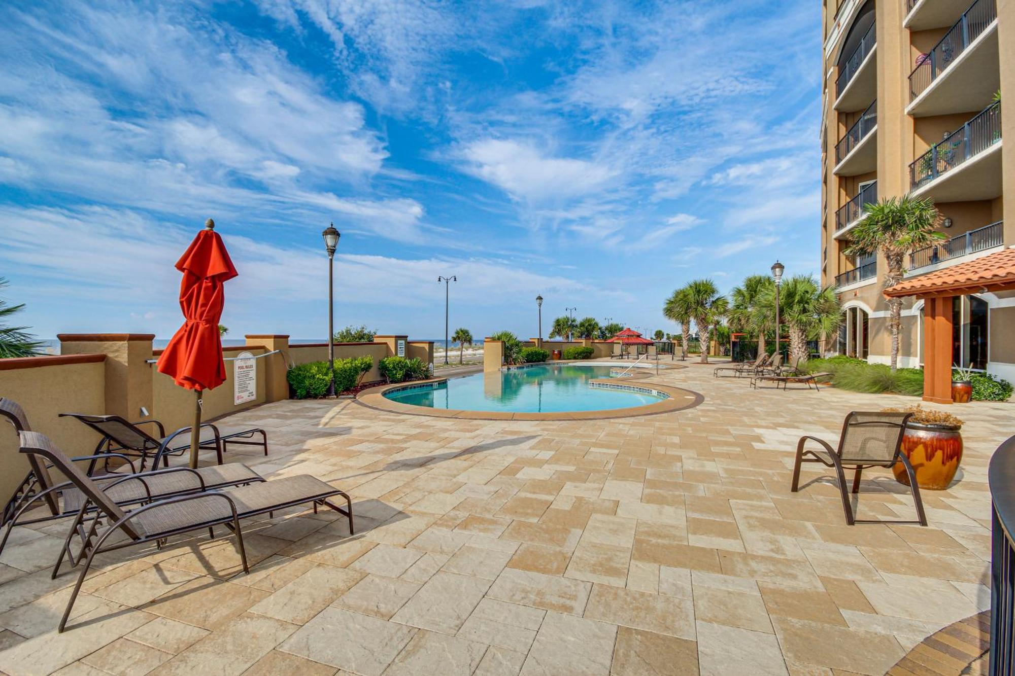 Sleek Gulfport Condo With Ocean Views And Pool Access! Exterior photo